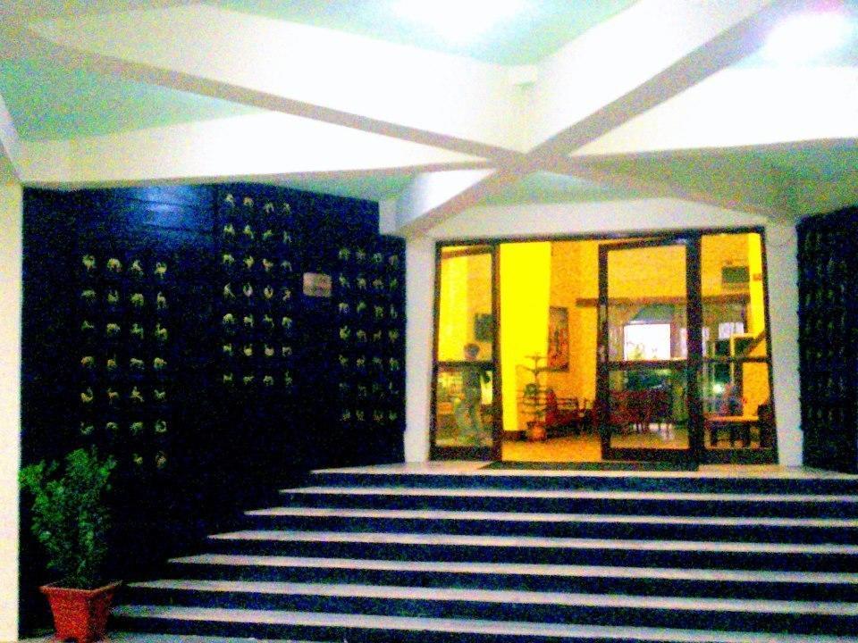 Hotel Bharatpur Ashok エクステリア 写真